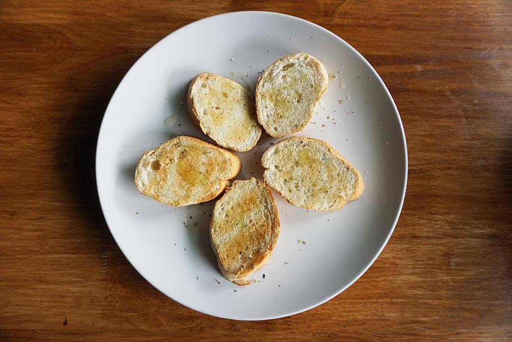 Easy Homemade Garlic Bread Recipe