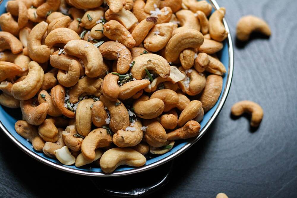 Ways to snack on seeds and nuts