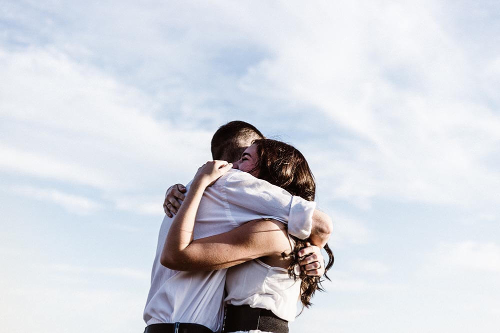 8 Ways to Keep the Love Alive in a Long-Distance Relationship