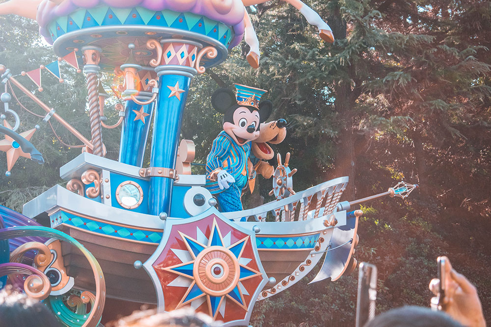 The Ultimate Guide to Planning a Fun-Filled Family Disney Vacation